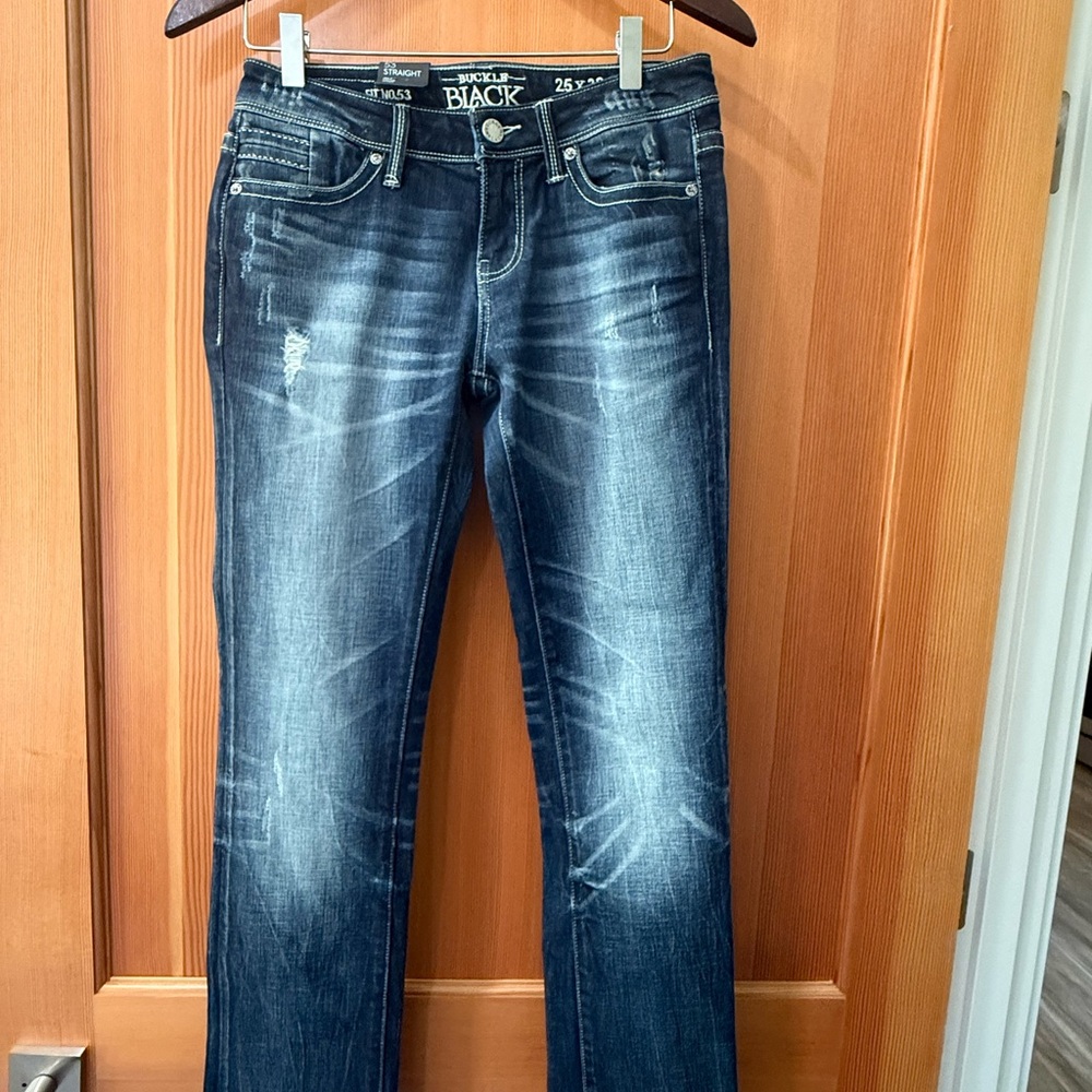 Buckle Black Women's Faded Dark Blue Straight Leg Jeans
